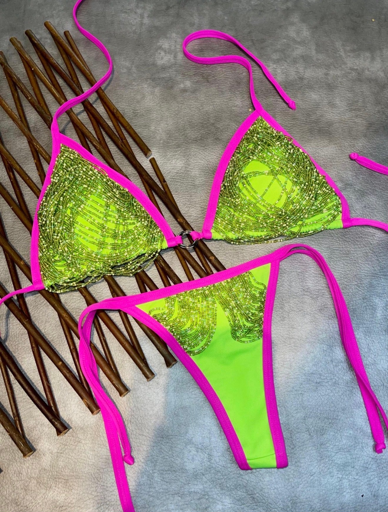 BIKINI ARTESANAL NEÓN