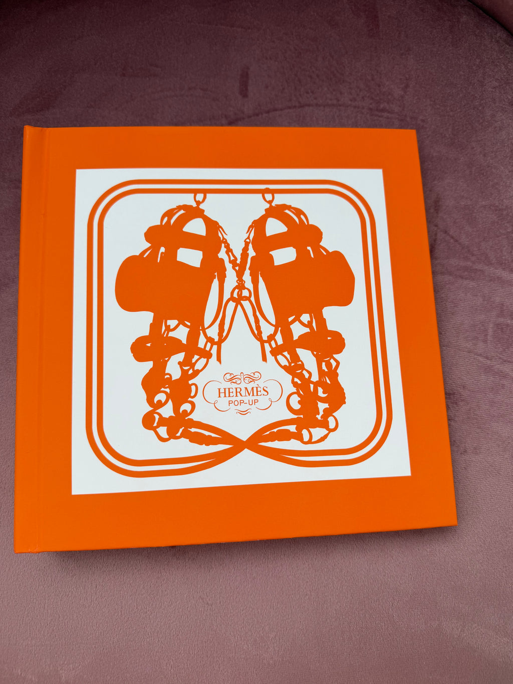 Hermès pop-up book