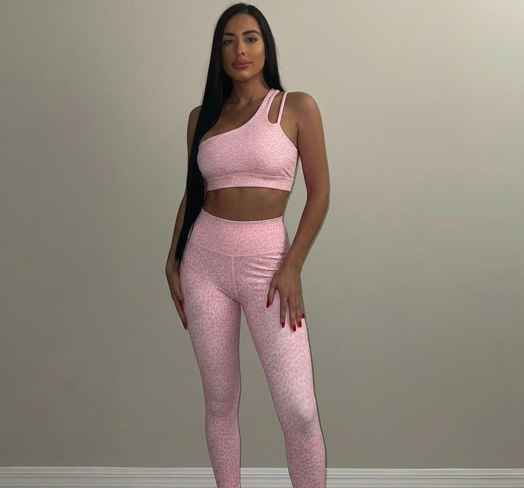SET ONE SHOULDER BABY PINK ANIMAL PRINT