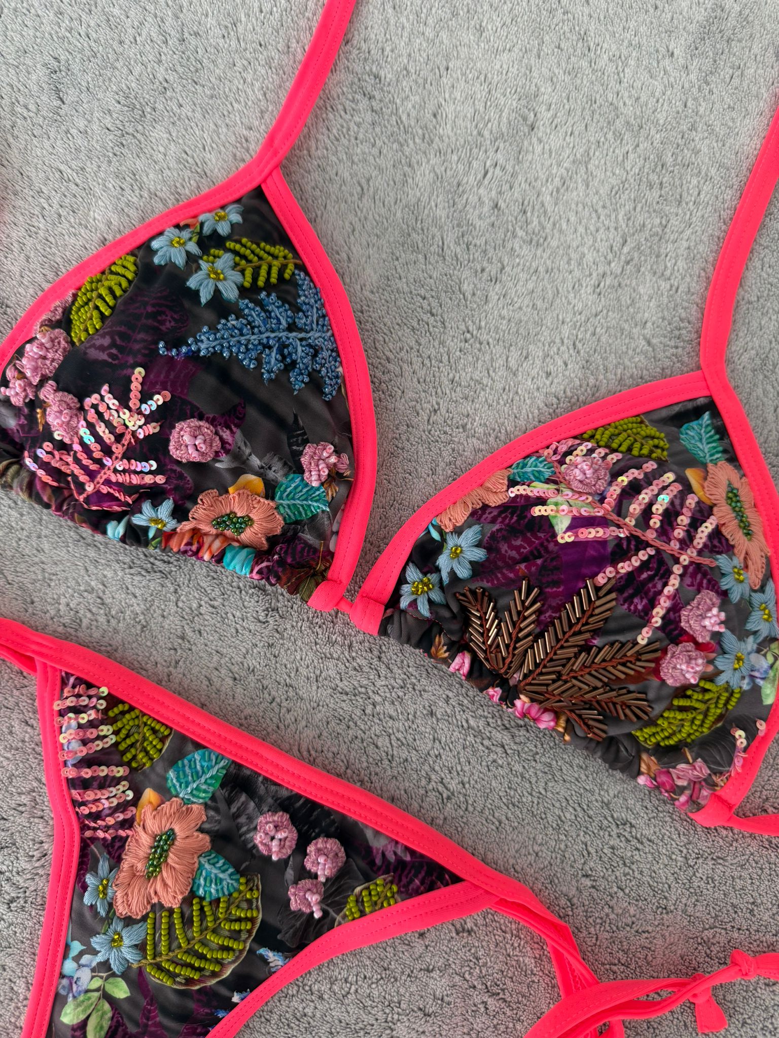 BIKINI BORDADO ROSA CORAL