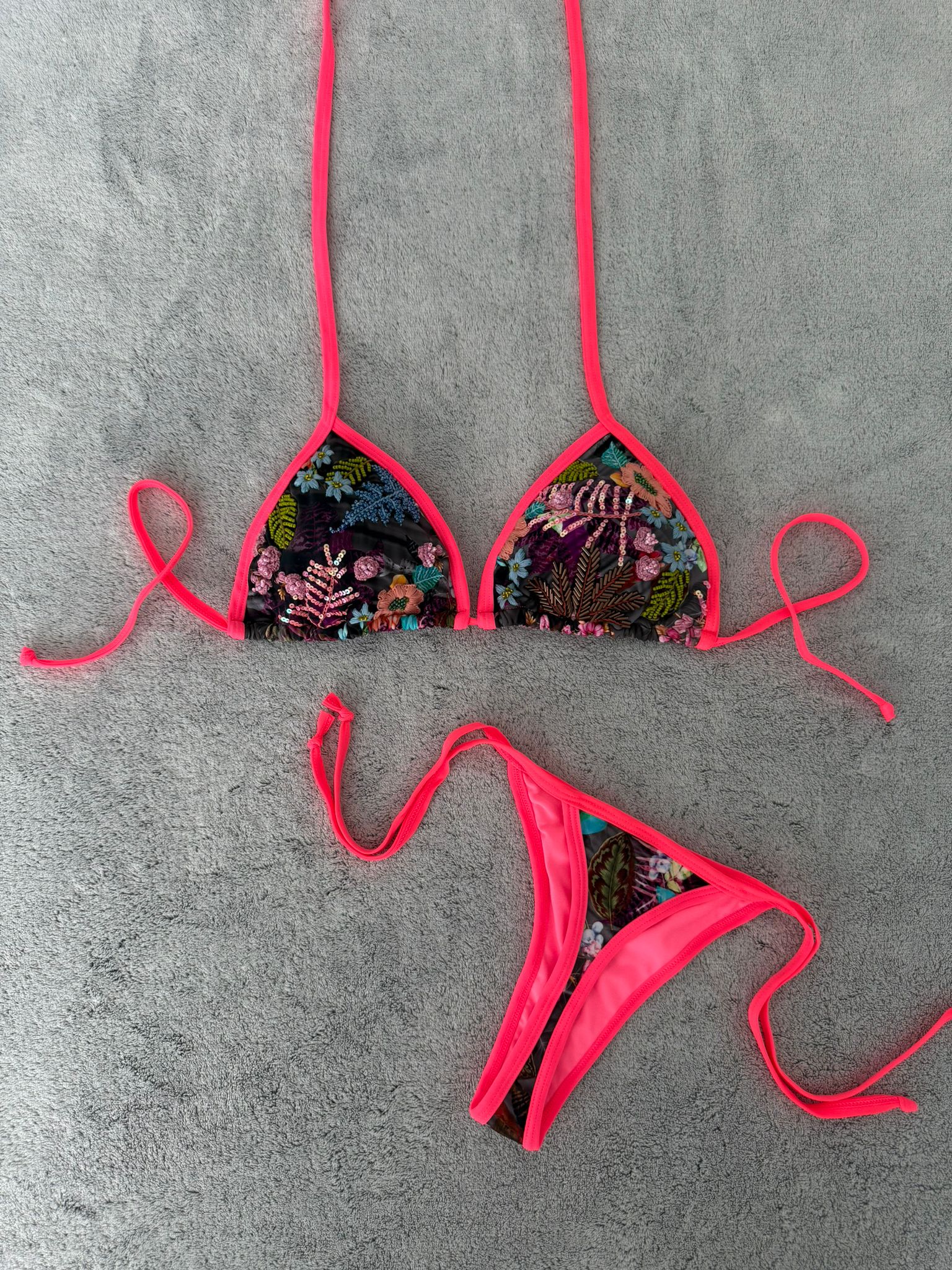 BIKINI BORDADO ROSA CORAL